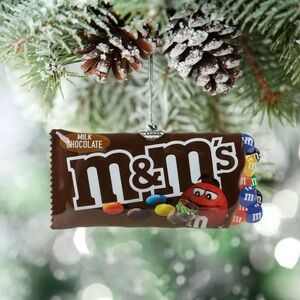M&M's Candy Ornament, 4 inches Wide, Faux Food-Plastic, Novelty Ornament NWT